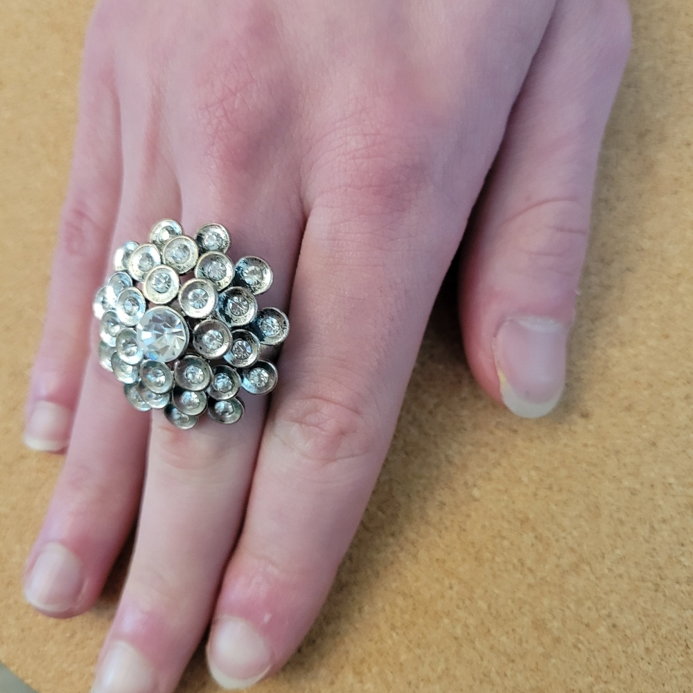 Vintage Oversized Rhinestone Ornate Starburst Statement Cocktail Stretch Ring